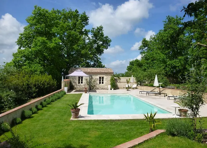 Bed & Breakfast La Maison Forte 3*