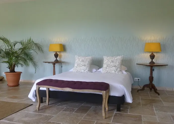 La Maison Forte Couette-café 3*