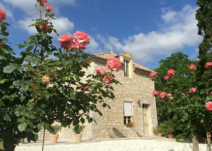 Bed & Breakfast La Maison Forte Montaut (Dordogne)